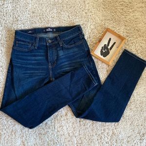 Hollister Dark Wash Skinny Jeans